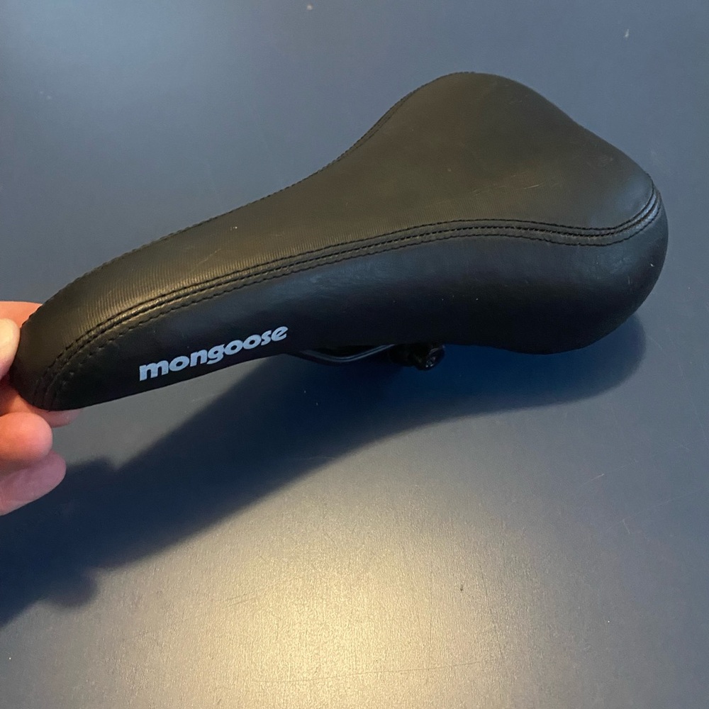 Mongoose Black Bike Seat Unused
